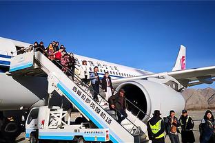 Chính thức bắt đầu hành trình cúp châu Á! Tưởng Quang Thái rời khỏi nơi tập huấn, bay tới Qatar. ✈️